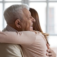 Ünnepek utáni depresszió? Tabletta helyett keresse fel távoli ismerőseit!