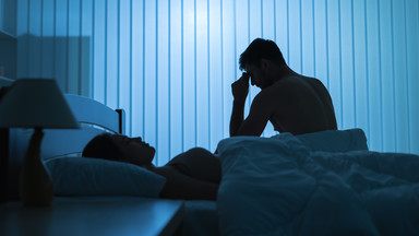 Spać razem czy osobno? Naukowcy sprawdzili, jaki to wpływa na zdrowie