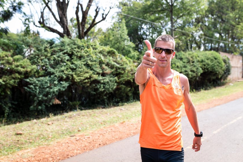 Marcin Lewandowski, wielokrotny medalista mistrzowskich imprezach w biegach na 800 m i 1500 m w rozmowie z Faktem zdradza, jak przetrwał dwutygodniową kwarantannę.