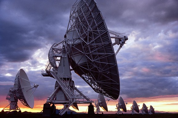 Pojavio se neočekivani izvor svetlosti, a onda su astronomi ostali ZAPANJENI: Nakon više od 10 godina pronašli su GASNOG DŽINA