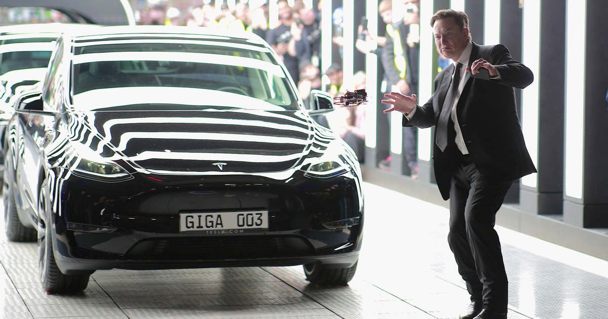 Elon Musk danced with joy at the opening of Tesla's "gigafactory" [WIDEO] -  World Today News