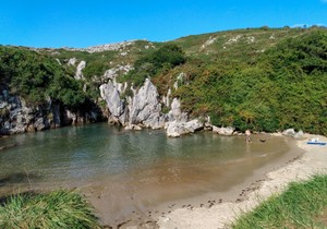 Plaža Gulpiyuri
