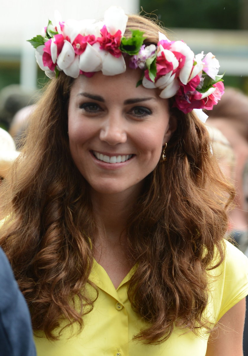 Kate Middleton z wiankiem na głowie