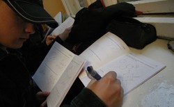 Senator PiS chce wycofać prace domowe ze szkół