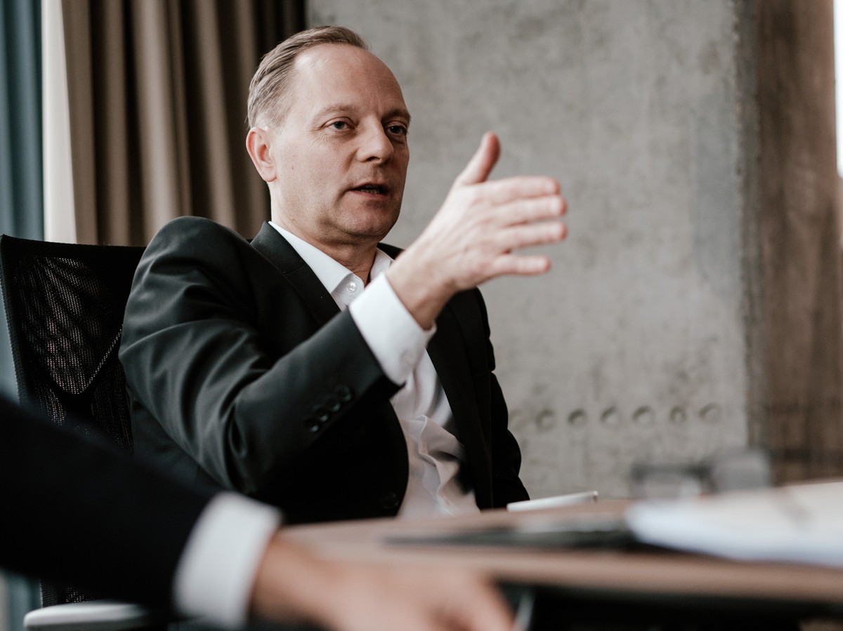 Rok lamparciej sprawczości. Dlaczego 2026 zmieni logikę decyzji w gospodarce [FELIETON]