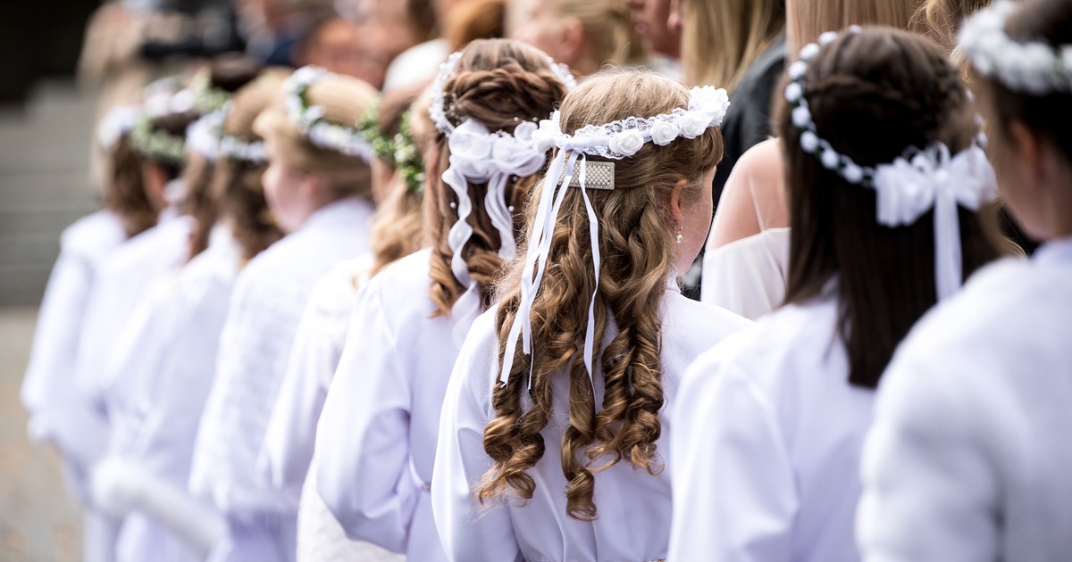 Ile dać w kopercie na komunię? Piotr: "Uznałem, iż 2 tys. zł to minimum"