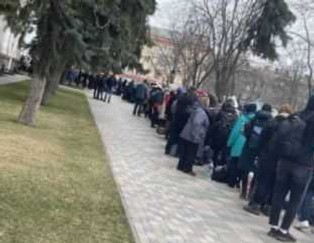 Kolosalne zniszczenia. Burmistrz Mariupola: Miasto, jakie znaliśmy, już nie istnieje