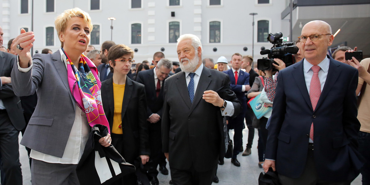 EXPO Łódź 2022. Hanna Zdanowska i Piotr Gliński przyjmują misję BIE