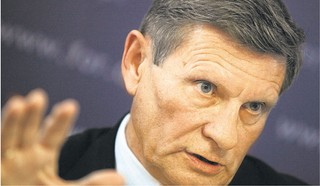 Balcerowicz wystawia rządowi cenzurkę i tłumaczy, jak uzdrowić finanse