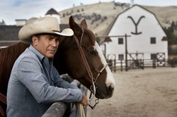 Kevin Costner w roli kowboja w serialu "Yellowstone" na kanale Paramount Channel