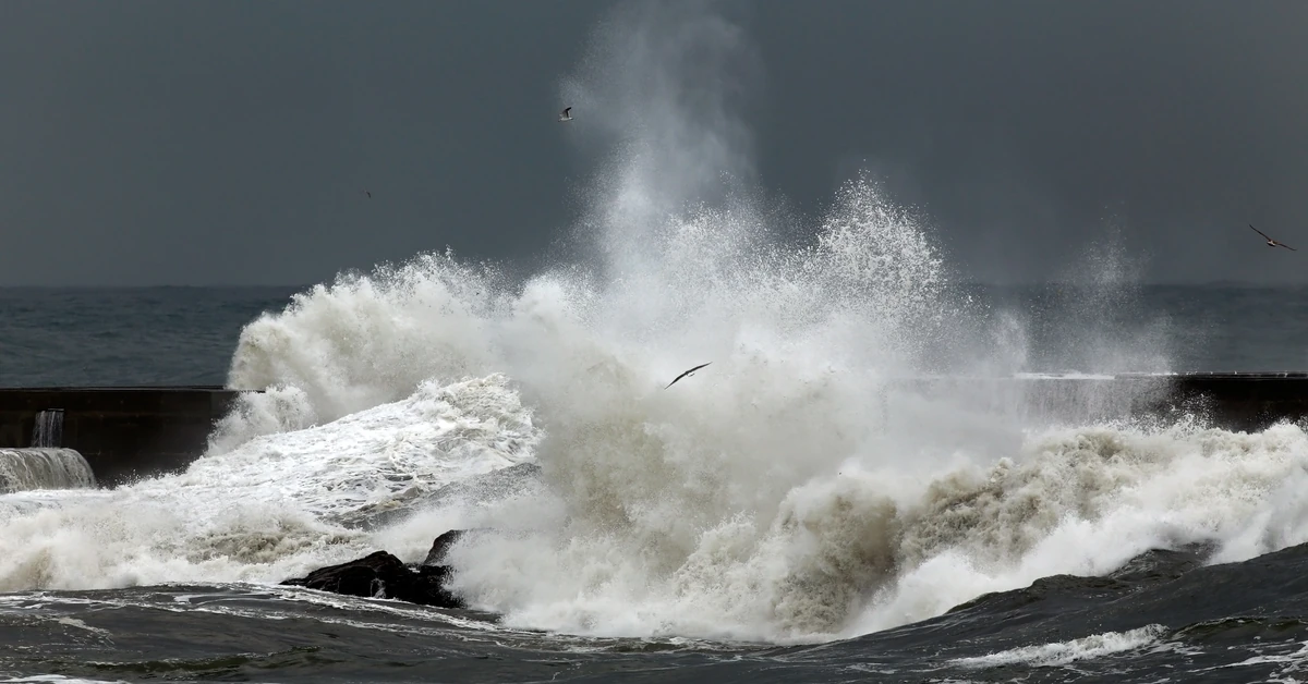 Groźny sztorm uderzy w Europę. Władze wydały ostrzeżenia. Blisko 200. alertów