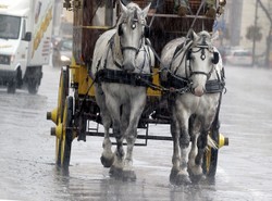 Ściana deszczu zaleje południową Polskę