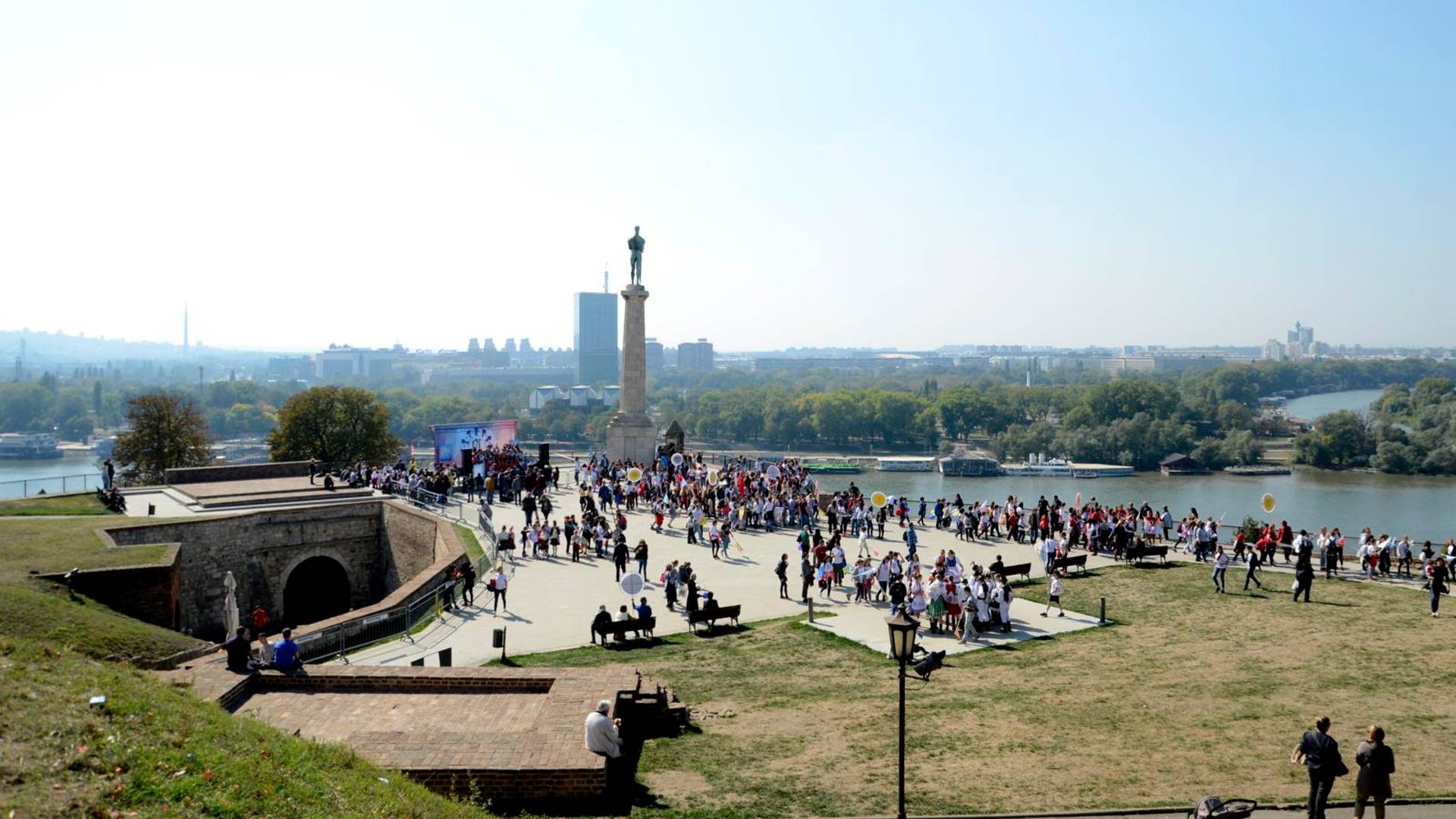 Fotka japanskog navijača sa Kalemegdana je toliko pogrešna da je savršena