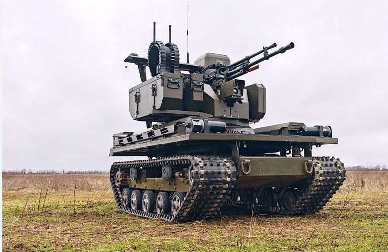 Uzbrojony Kurier 2 z nowym modułem bojowym