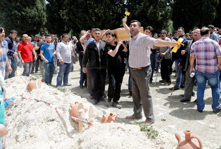 Bliscy ofiar katastrofy w kopalni w Somie