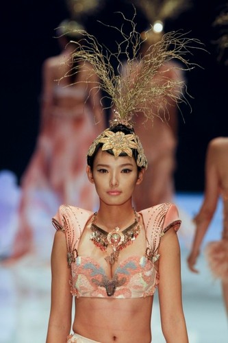 Mercedes-Benz China Fashion Week wiosna/lato 2013