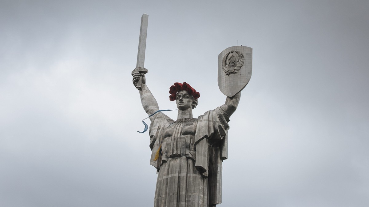 Na Ukrainie odbyły się dzisiaj obchody Dnia Pamięci i Pojednania, ustanowionego przez parlament w związku z 70. rocznicą zakończenia drugiej wojny światowej. Ukraińcy po raz pierwszy świętują tę datę 8 maja.