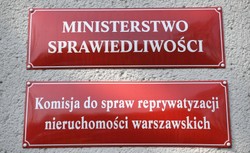 Komisja weryfikacyjna uchyliła decyzję prezydenta stolicy. Chodzi o 3 mln zł odszkodowania