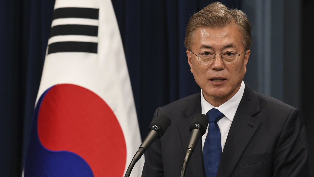 Prezydent Korei Płd. Mun Dze In powiedział dziś, że jego kraj będzie musiał być elastyczny w związku z militarną presją na Koreę Płn., gdy ta uczciwie podejdzie do denuklearyzacji. Dodał, że dokona przeglądu stanowiska w sprawie manewrów z USA.