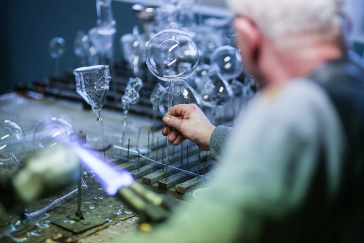 Produkcja bombek i ozdób choinkowych