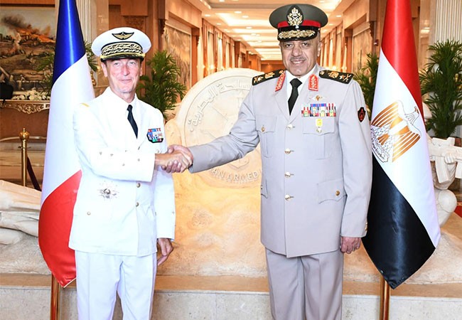France's top military commander visited Egypt following joint air combat training between Chinese J-16s and Egyptian Rafales.
