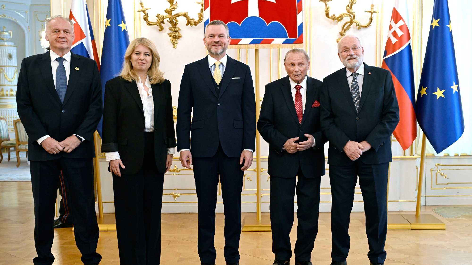 Zľava prezidenti Andrej Kiska, Zuzana Čaputová, Peter Pellegrini, Rudolf Schuster a Ivan Gašparovič.