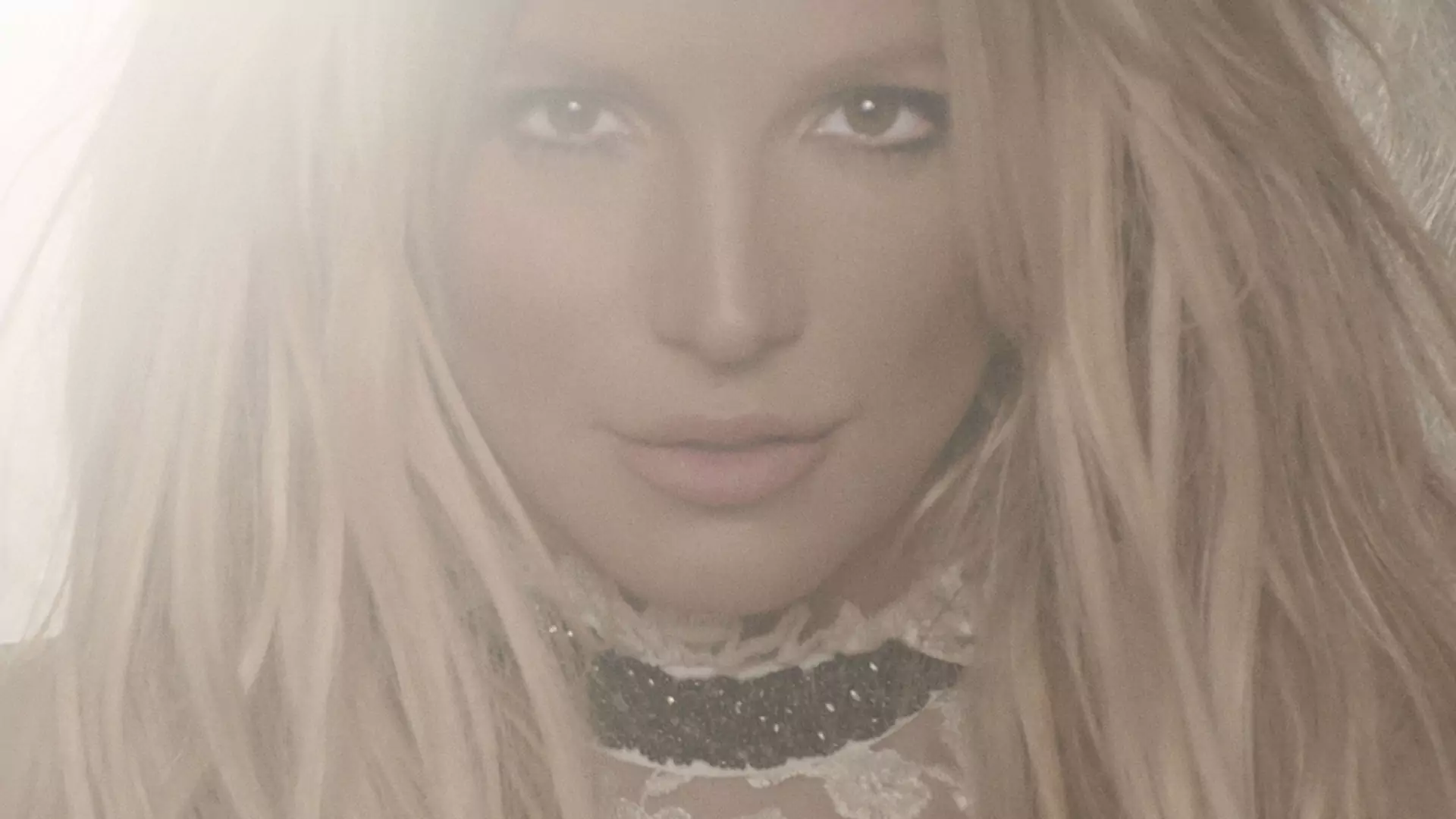 Oto powody, dla których musisz sięgnąć po nową płytę Britney Spears