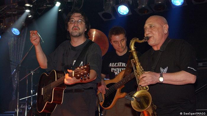 Muzycy DDT na koncercie w Berlinie (2004 r.)