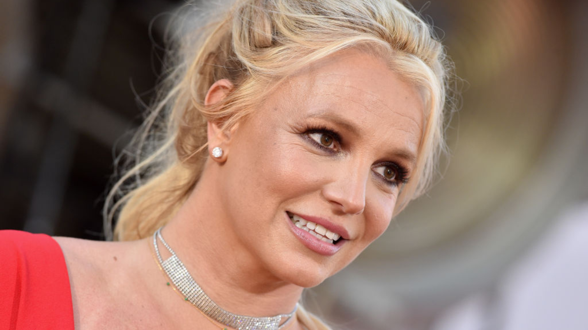 Britney Spears apró fehérneműben táncol, és nem kíváncsi a véleményedre