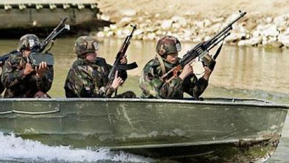 Amerikai katonák lőttek a Dunánál