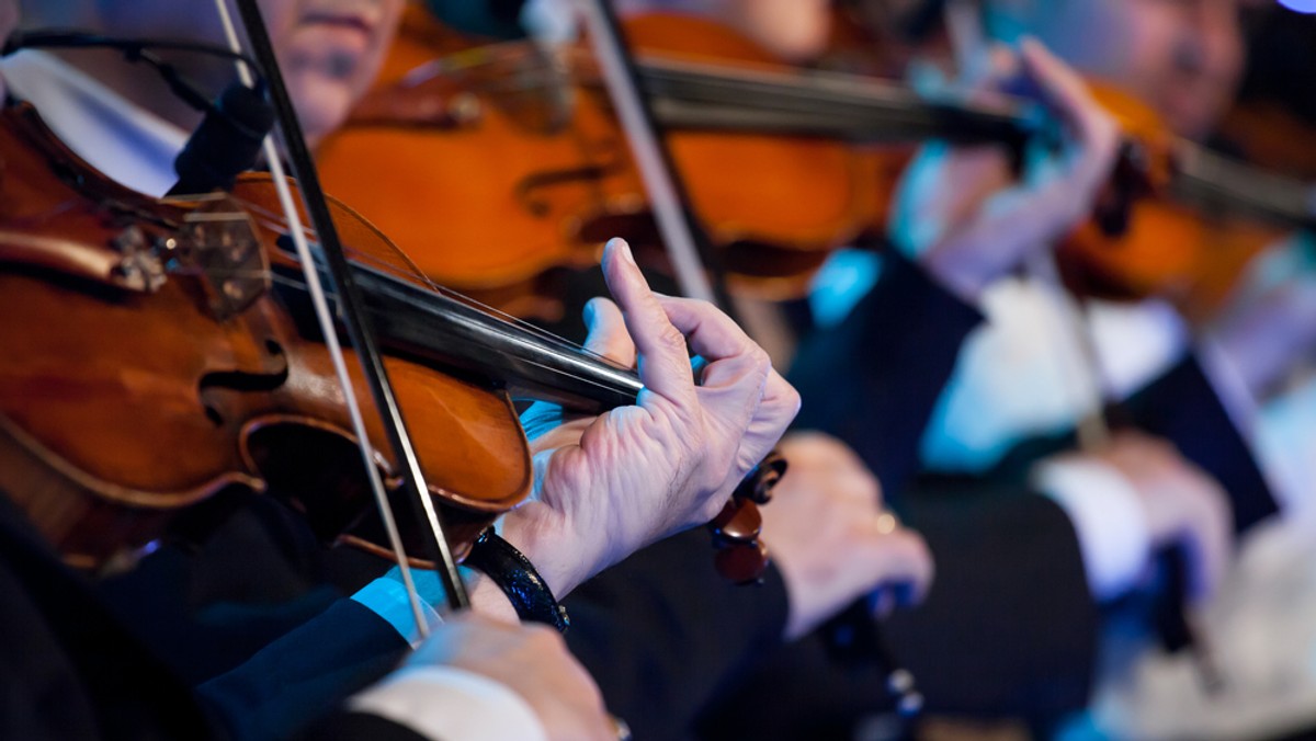 Maestro Marek Pijarowski będzie gwiazdą kolejnego koncertu pn. „Pod mistrzowską batutą” realizowanego przez Filharmonię Gorzowską. To cykl, w którym filharmonia zaprasza do współpracy wybitnych polskich dyrygentów - poinformowała rzeczniczka Filharmonii Gorzowskiej Urszula Śliwińska.