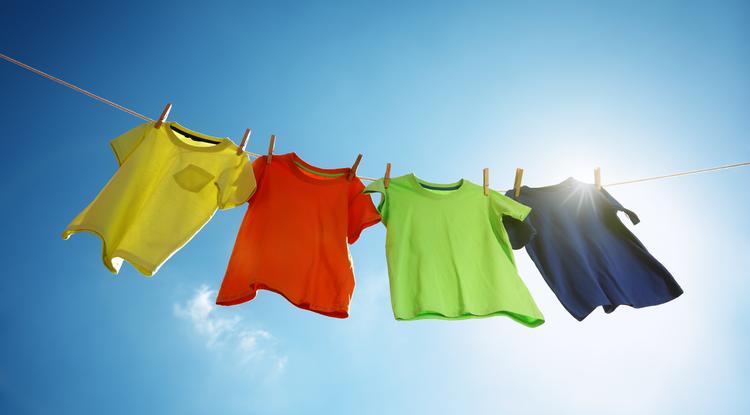 Nem minden ruhának tesz jót a napon szárítás Fotó: Getty Images
