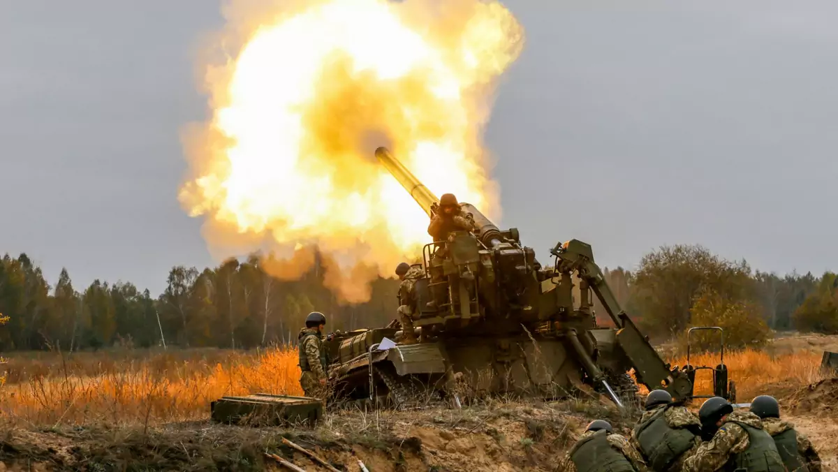 Regularne dostawy amunicji artyleryjskiej będą miał coraz większe znaczenie zarówno dla Ukrainy, jak i dla Rosji