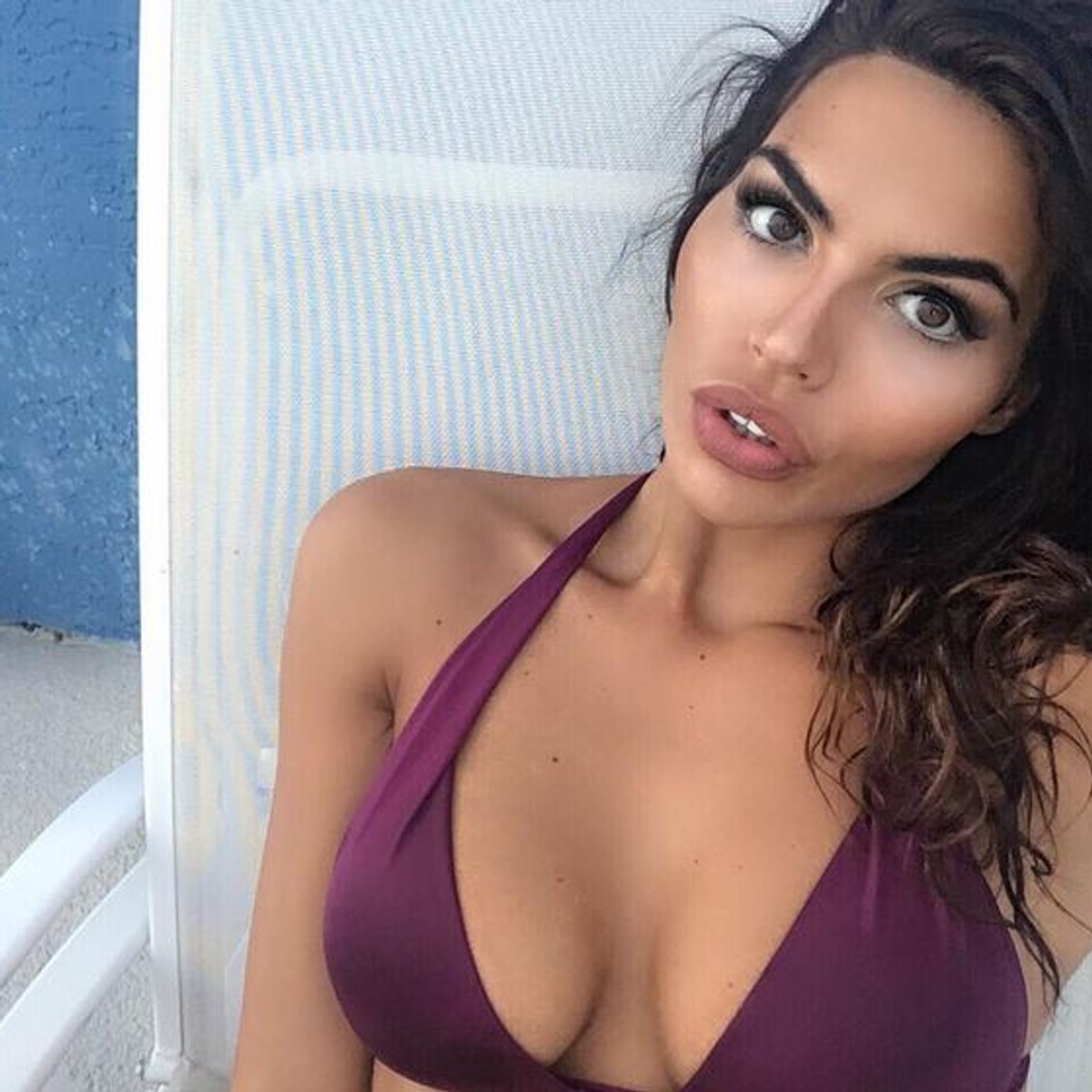 Qora külotlu katta tukli ayollar bilan porno