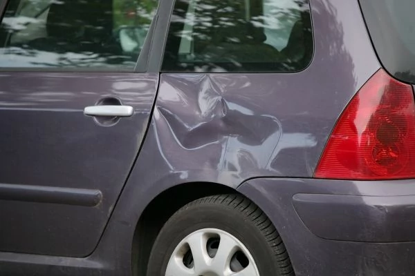 Uszkodzony samochód