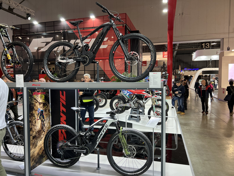 Wystawa motocyklowa EICMA 23