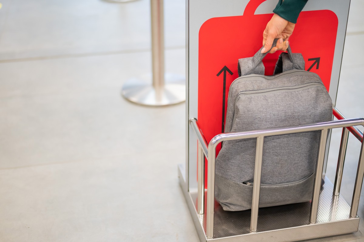 Bagaż podręczny w samolotach będzie teraz płatny? Nowe regulacje budzą trwogę wśród podróżujących
