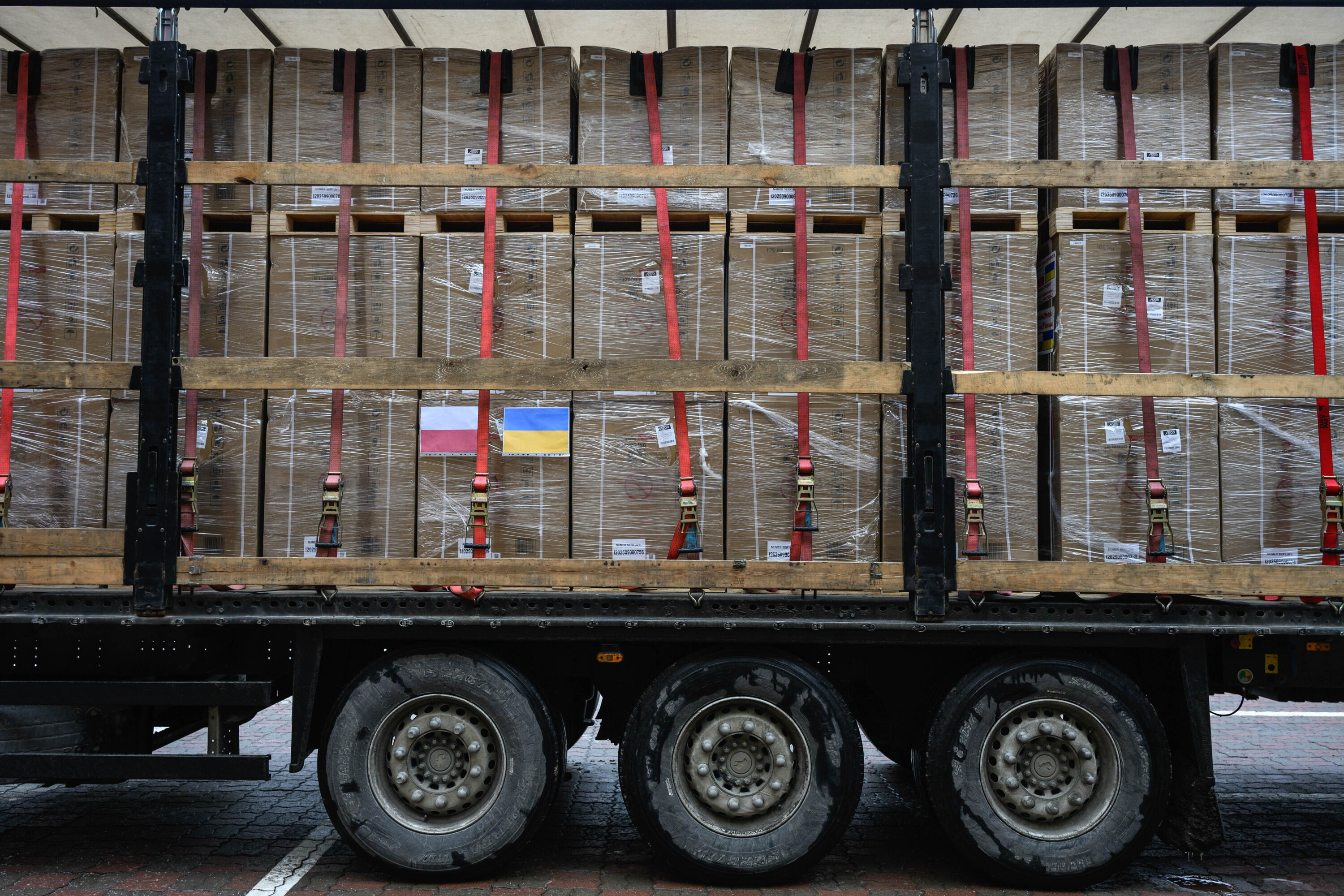 Odpierają fake newsy - Polska śledzi każdy z 230 generatorów dla Kijowa