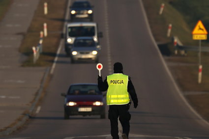 Co robić, gdy zatrzymuje nas policja? Jest nowa instrukcja