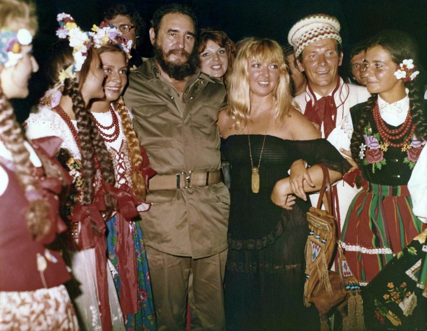 Fidel Castro, Elżbieta Dmoch, Maryla Rodowicz oraz członkowie Zespołu Pieśni i Tańca Mazowsze