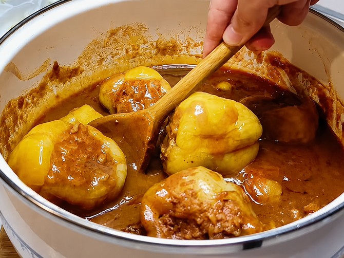 Punjene paprike u paradajz sosu