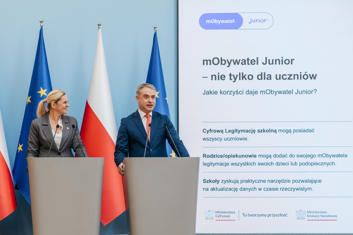 Ułatwienie dla pięciu milionów osób. Nowa usługa w aplikacji mObywatel
