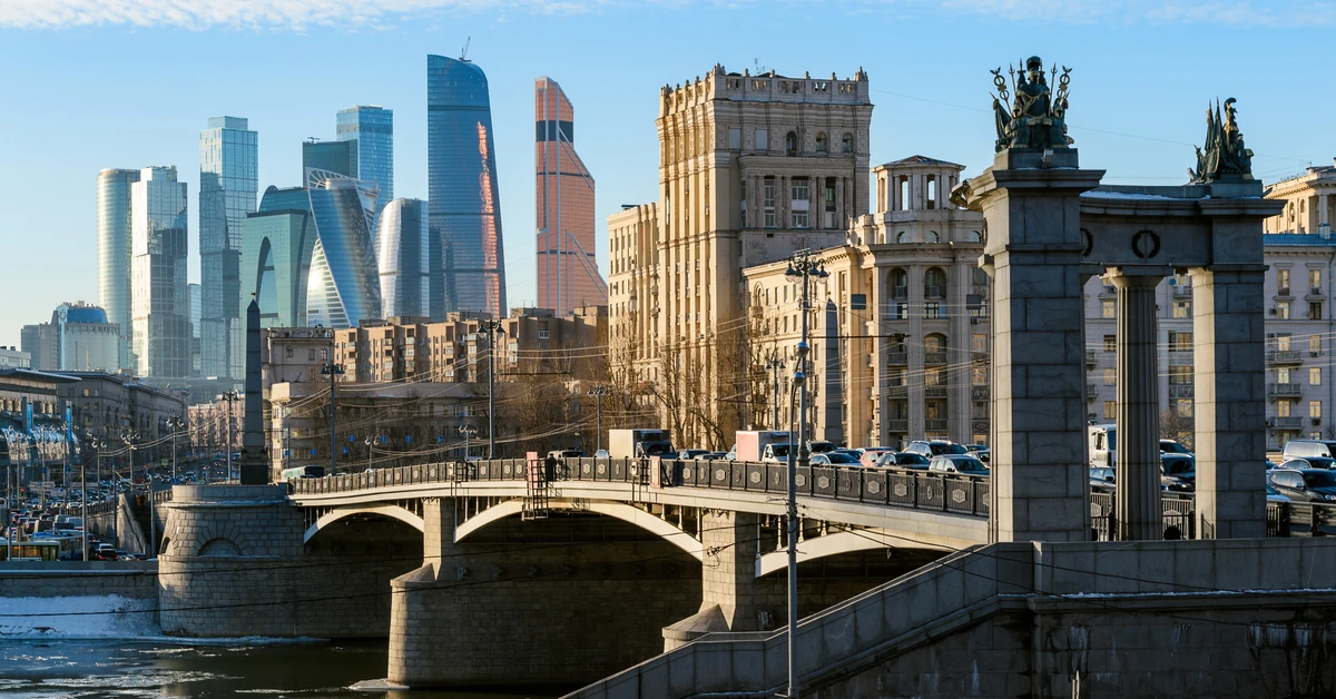 Rosyjski budżet tonie? Moskwa w rekordowym tempie wyprzedaje złoto i waluty