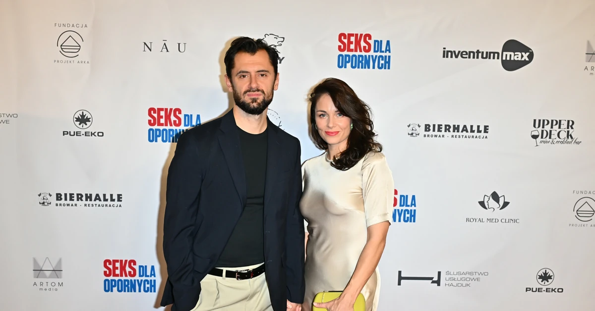 Katarzyna Wajda i Bartłomiej Kotschedoff pierwszy raz razem na ściance. Tak aktorka komentuje nowy związek