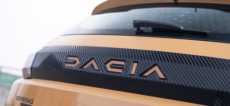 Nowa Dacia numerem 1 w Polsce. Cena? 36 900 zł za nowe auto