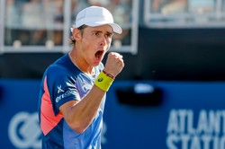 Szósty tytuł De Minaura. W finale pokonał Brooksby'ego