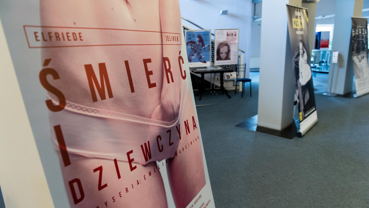 Ministerstwo Kultury i Dziedzictwa Narodowego chce odwołania premiery spektaklu "Śmierć i dziewczyna", która ma się odbyć w sobotę w Teatrze Polskim we Wrocławiu. W sztuce na podstawie twórczości noblistki Elfriede Jelinek mają wystąpić aktorzy porno. Środowiska katolickie zapowiadają protesty. Wicepremier i minister kultury prof. Piotr Gliński w piątek w radiowej Trójce powiedział, że "za pieniądze publiczne pornografii w polskich teatrach nie będzie".