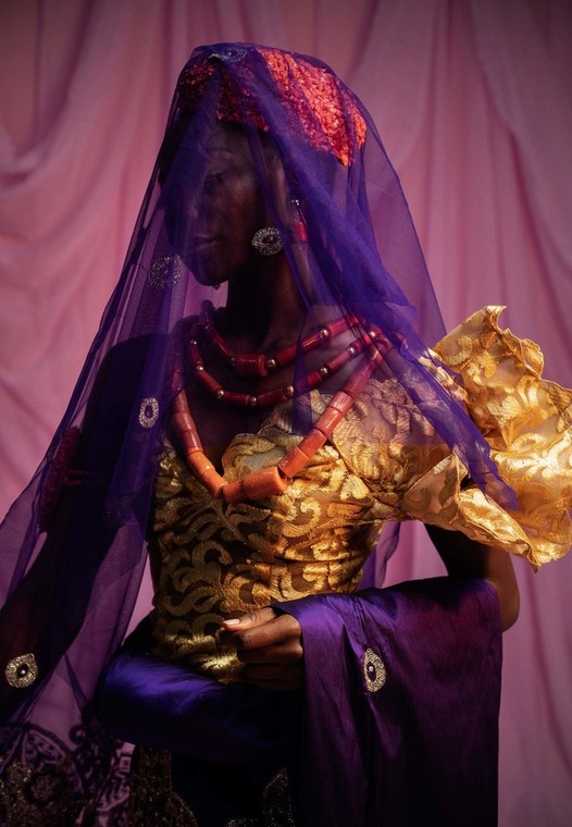 Nigerian photographer Lakin Ogunbanwo new series about the visuals o Nigerian weddings featured in Vogue [Credit: Vogue.it] 