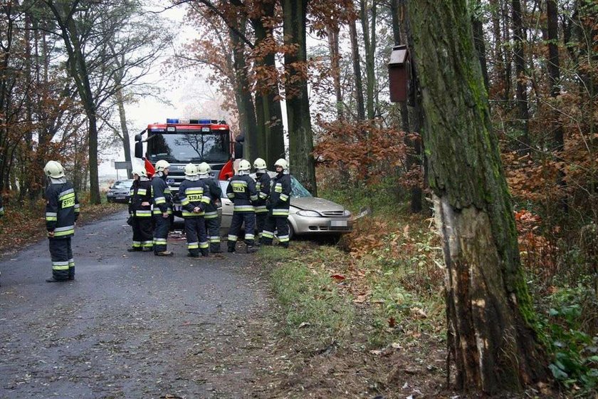 Zdjęcia. Tragiczny wypadek chevroleta