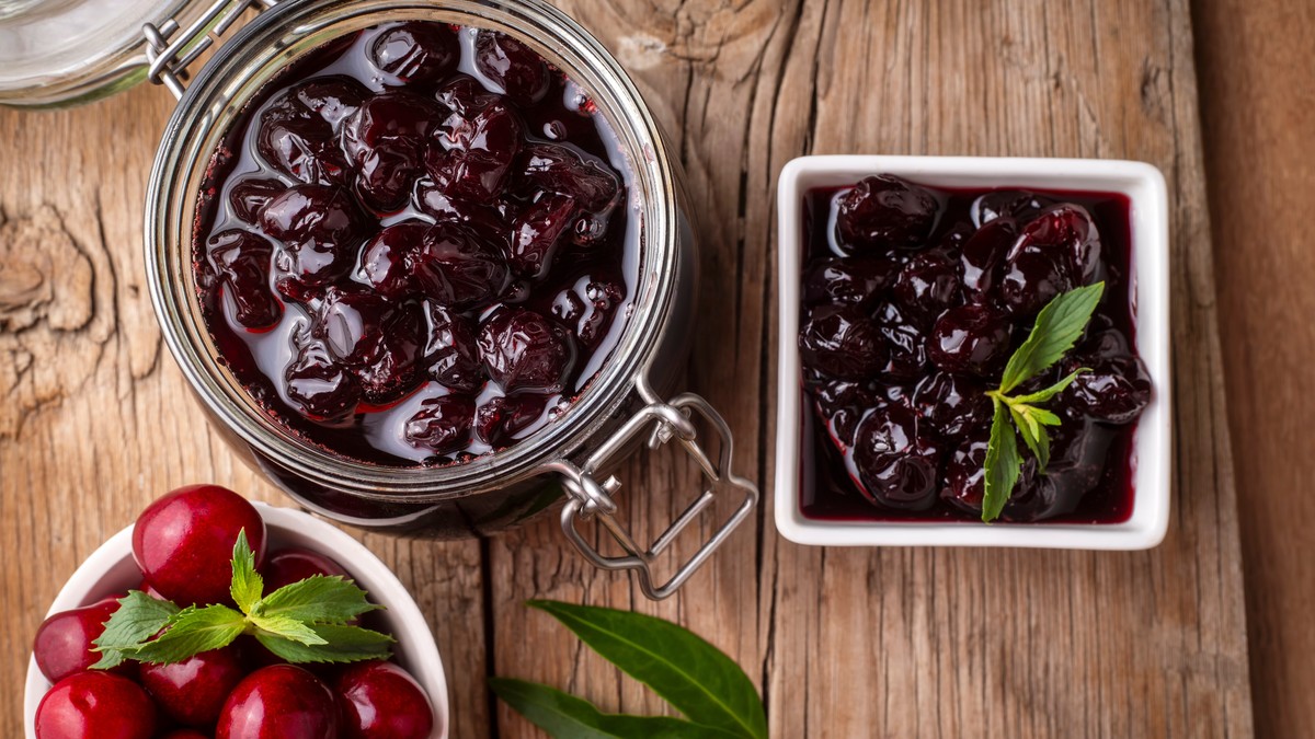 Recept za slatko od višanja: Zahvaljujući ovom triku sirup će biti staklast i savršeno gust